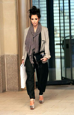 College Outfit with Messy Bun: Kim Kardashian,  Kris Jenner,  Reality television,  top bun  