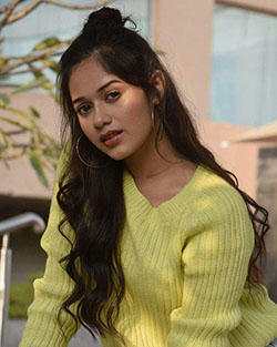 Jannat zubair, Young Phulwa, Television show: Television show,  Jannat zubair,  Avneet Kaur,  Hot TV Actress  