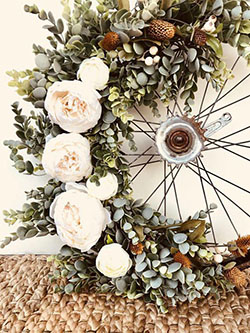 Bicycle wheel wreath: Christmas Day  