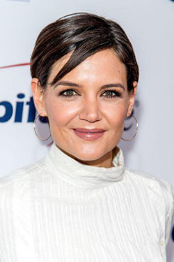 Pixie Haircut Katie Holmes, Pixie cut, Tom Cruise Movie: Bob cut,  Katie Holmes Hairstyle  