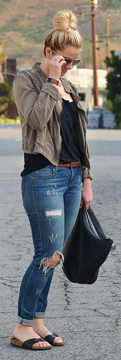 Birkenstocks + Jeans Outfit for Women: Denim Outfits,  Ripped Jeans,  Slim-Fit Pants,  Low-Rise Pants  