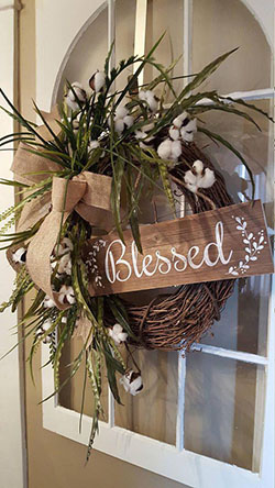 Large farmhouse wreaths: Christmas Day,  Christmas decoration,  Flower Bouquet,  Floral design,  Artificial flower,  Wreath ideas  