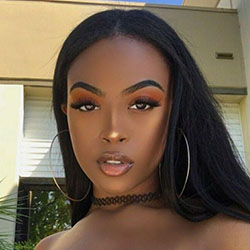 Dark skin makeup, Black Girl Dark skin, Eye Shadow: Light skin,  Brown hair,  Cute Black Girls,  Sun tanning  