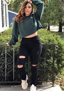 Casual wear,  Mom jeans: Crop top,  Slim-Fit Pants,  Mom jeans,  Fashion Nova,  Baddie Outfits  