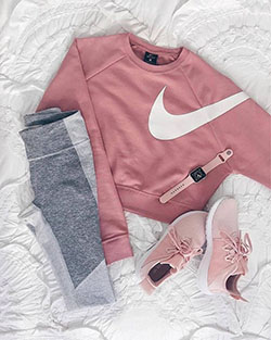 Kizimsimoda instagram, Fashion fall, Yoga pants: Sports bra,  Yoga pants,  Tumblr Outfits  