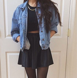 Outfit indie, Grunge fashion, Jean jacket: Crop top,  Jean jacket,  Grunge fashion,  Punk fashion,  Denim jacket,  Indie rock,  Soft grunge  