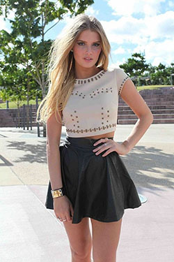 Skater skirt outfit: party outfits,  Crop top,  Petite size,  Skater Skirt,  Skirt Outfits,  Short Skirts,  Board Skirt  