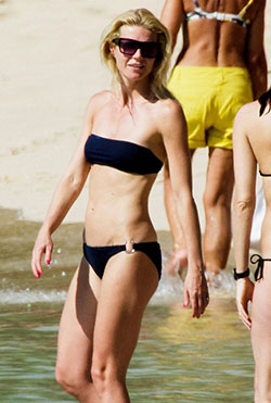 Gwyneth Paltrow Hot Pics In Bikini: Gwyneth Paltrow  