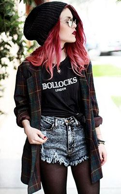 Pretty Girls Urban Swag Ideas: Grunge fashion,  Punk fashion,  Black Swag Outfits  