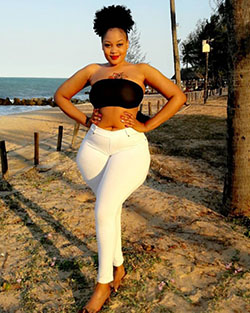 African Curvy Girls, Photo shoot: 