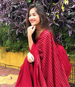 Jannat Zubair Rahmani In Hot Red Saree: Jannat zubair,  Hot Girls In Saree  