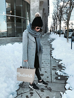 Outfits With Yoga Pants, Winter clothing, Down jacket: winter outfits,  Polo neck,  Yoga Outfits  