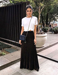 Looks com saia longa: Crop top,  Saia Longa,  Skirt Outfits,  Saia Midi  