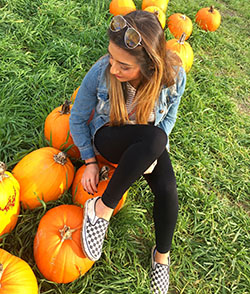 Black checkered vans outfit ideas: Ripped Jeans,  vans outfits  