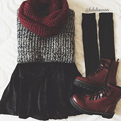 grunge autumn outfits, Grunge fashion: winter outfits,  Skirt Outfits,  Grunge fashion,  Knee highs,  Casual Outfits  