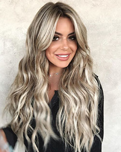 Brielle Biermann Instagram Pictures, Hair coloring, Feathered hair: Long hair,  Hair Color Ideas,  Brown hair,  Layered hair,  Feathered hair,  Black hair,  Hot Instagram Models  