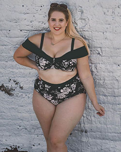 Lovable and fancy fashion model, Photo shoot: Plus-Size Model,  fashion model,  Gravure idol,  Sophie Turner,  bikini,  Photo shoot,  Hot Instagram Models  