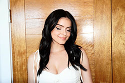 Charming Ariel Winter, Modern Family: Los Angeles,  Ariel Winter,  Levi Meaden,  Hot Instagram Models  