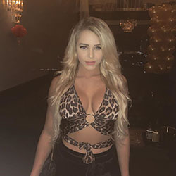 Courtney Tailor Hot Instagram Photos: Hot Instagram Models  