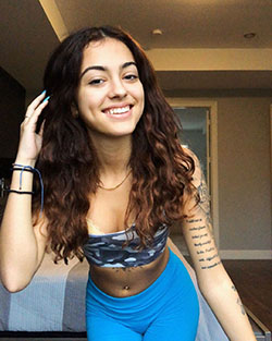 Malu Trevejo Outfits, Malu Trevejo, Hair coloring: Long hair,  Hair Color Ideas,  Malu Trevejo  