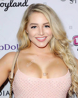 Courtney Tailor Hot Instagram Photos, Anna Puigjaner BarberÃ¡, Jem Wolfie: fashion model,  Jem Wolfie,  Hot Instagram Models  