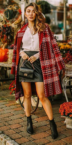 Holiday Outfit Ideas For Women, Leather skirt: Leather skirt,  holiday outfit,  Holiday Outfit Ideas  