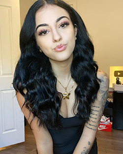 Malu Trevejo Outfits, Black hair, Hair coloring: Long hair,  Hair Color Ideas,  Brown hair,  Malu Trevejo,  Beautiful Girls,  Black hair  