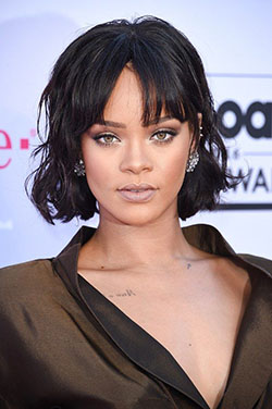 Street fashion tips for rihanna hair 2016, 2016 Billboard Music Awards: Bob cut,  Brown hair,  Box braids,  Short hair,  Rihanna Best Looks  