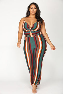 Plus-size model, Plus-size clothing: Plus size outfit,  Plus-Size Model,  Maxi dress,  Foundation garment,  Casual Outfits  