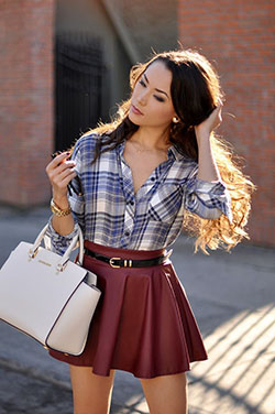 Europe type fashionable fashion model, Leather Skater Skirt: shirts,  Skater Skirt,  fashion blogger,  Leather skirt,  Casual Outfits,  Skirt Outfits,  fashioninsta,  Short Skirts,  Mini Skirt  