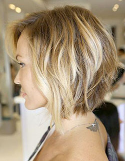 Bob hairstyles for thick wavy hair: Bob cut,  Hairstyle Ideas,  Short hair,  Hair highlighting,  Wardrobe Stylist  