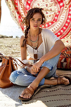 Hot and beautiful boho womens fashion, Bohemian style: Bohemian style,  Hairstyle Ideas  