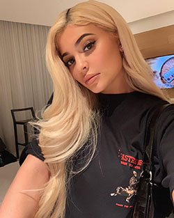 Splendid Instagram Age 16 Kylie Jenner Snapshot: Kylie Jenner,  FASHION,  Stylevore,  Hot Instagram Models,  Vintage clothing,  luxury,  Vogue,  kylie jenner Outfits,  kylie jenner Style,  kylie jenner Fashion,  kylie jenner Instagram,  kyliejenner,  haileybaldwin,  arianagrande  