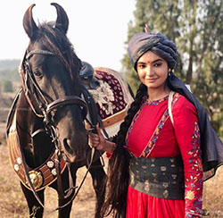 Vikas manaktala star jhansi ki rani: Anushka Sen,  Baal Veer  