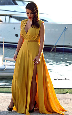 WEB FASHION Beautiful Cocktail Attire For Plus-Size Girls: Plus size outfit,  Cute Cocktail Dress,  Girls Outfit Plus-Size,  Plus Size Party Outfits,  Cocktail Plus-Size Dress,  Curvy Cocktail Dresses  