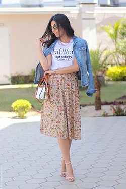 Looks com saia midi florida: Denim Outfits,  Saia Midi,  Midi Skirt  