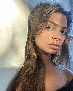 Sexy Style Emily Ratajkowski Photographs Insta: Instagram photos,  Emily Ratajkowski,  Hot Instagram Models,  Instagram pictures,  top Instagram models,  Hot Emily Ratajkowski  