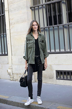 Green outfit ideas with jacket, blazer, denim: T-Shirt Outfit,  green outfit,  Street Style,  Jacket Outfits  