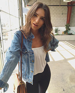 Emily ratajkowski denim jacket, emily ratajkowski, street fashion, jean jacket, crop top: Denim Outfits,  Crop top,  Jean jacket,  Emily Ratajkowski,  Street Style,  Denim Jacket with Crop Top  