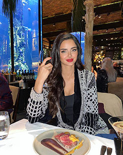 Mahlagha Jaberi Long Hairstyle Girls, restaurant, long hair: Long hair,  Instagram girls  