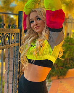 yellow dresses ideas with crop top, cute girls photos, beautiful blond hairs: Crop top,  Zoe Laverne TikTok  