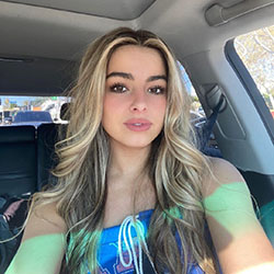 Addison Rae blond hairs, Cute Girls Face Instagram, Long Hair Girl: Long hair,  Blonde Hair,  Hairstyle Ideas,  Cute Instagram Girls,  Addison Rae Instagram  