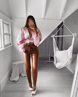 White and pink jeans, best photoshoot ideas, smooth thigh pics: White And Pink Outfit  