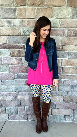 Lularoe leggings outfit ideas, street fashion, flip flops: Street Style,  Turquoise And Pink Outfit,  Legging Outfits  