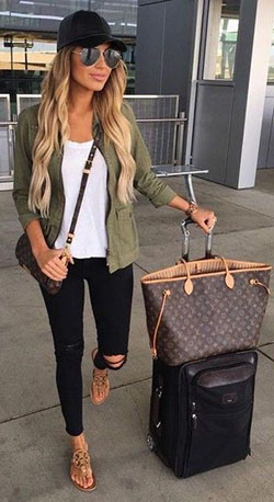 Classy outfit best travel outfits, street fashion, birkin bag, cancún: Street Style,  Birkin bag,  Brown Outfit,  Airport Outfit Ideas  