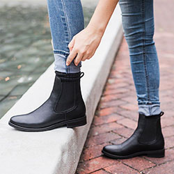 Colour outfit sztyblety damskie stylizacje chelsea boots leather, street fashion: Hot Girls,  Chelsea boot,  Boot Outfits,  Plimsoll shoe,  Street Style  