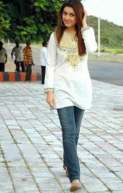 Ladies jeans and kurta, street fashion, fashion model, casual wear, kurti top: fashion model,  Kurti top,  White Outfit,  Street Style,  Jeans & Kurti Combination  