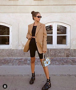 Oversized blazer and shorts, bermuda shorts, cycling shorts, street fashion, casual wear, crop top, t shirt: Crop top,  Bermuda shorts,  T-Shirt Outfit,  Cycling shorts,  Street Style,  Beige And Brown Outfit,  Blazers And Shorts Outfit,  Oversized Jacket  