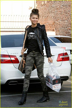 Zendaya pants t shirt slim fit pants, luxury vehicle: T-Shirt Outfit,  Camo Pants,  Street Style  