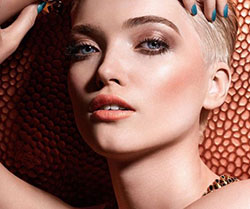These Are The Accessories Trend You Want To Be Seen Come Fall -: 